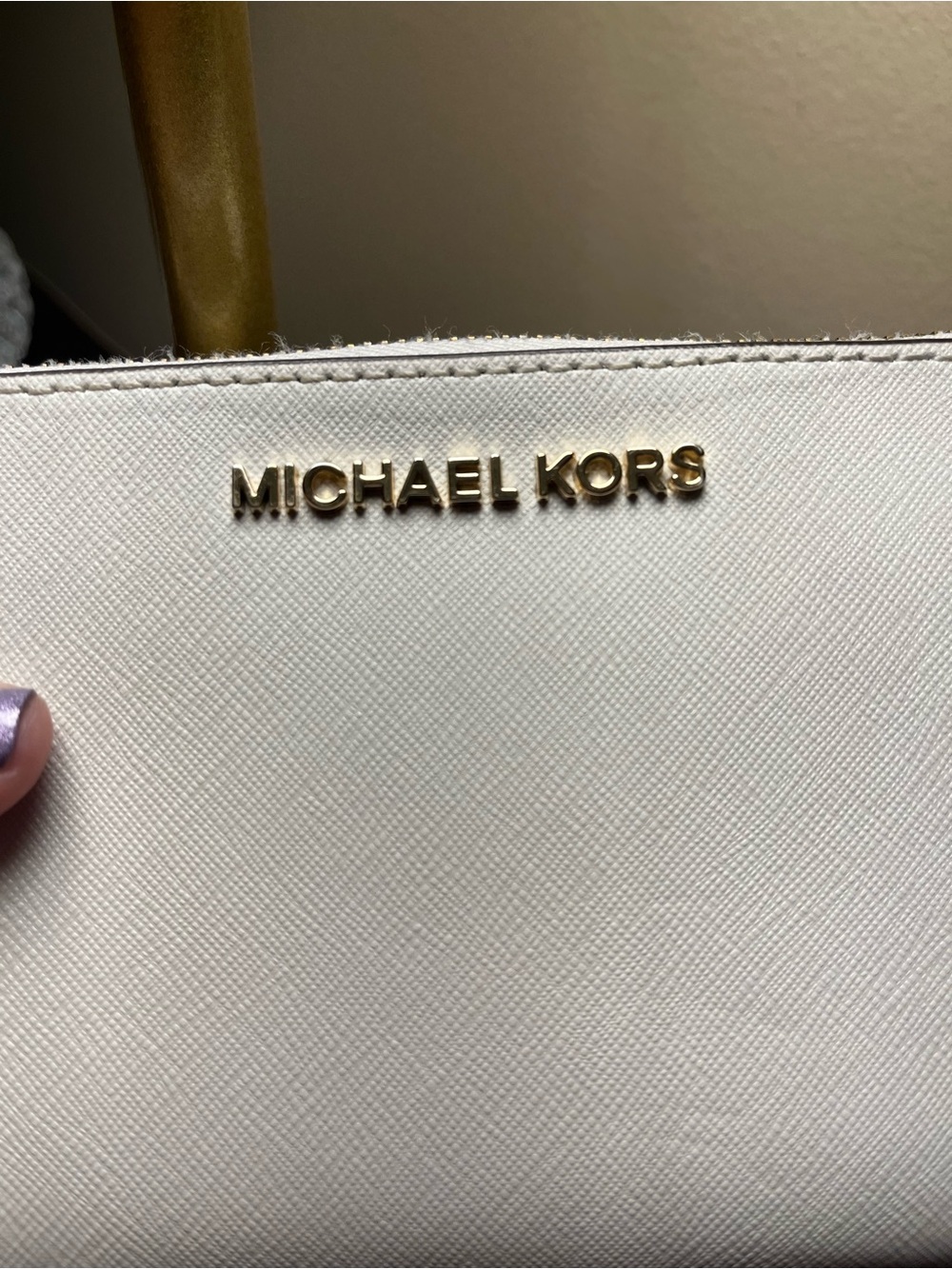 Michael Kors White Saffiano Leather Wristlet Clutch with Gold Hardware EUC - Picture 3 of 15